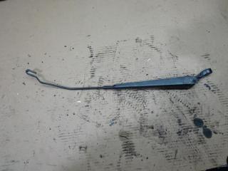 щеткодержатель (поводок стеклоочистителя, дворник) Mercedes-Benz Vito W638 2000, A6388201944