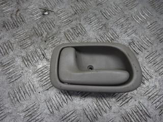 ручка внутренняя передняя левая Toyota Corolla 8 поколение (E110) 1999, 1.6 л., бензин, МКПП, хетчбэк 5 дв., 6920612160