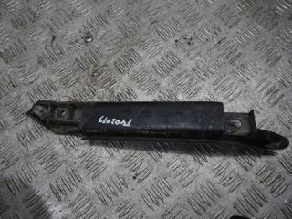 крепление бампера Volkswagen Transporter T4 1999, 1.9 л., дизель, МКПП, микроавтобус, 7D0807183A