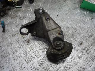кронштейн КПП Audi A4 B5 1999, 8D0399114S