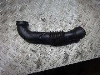 патрубок воздушного фильтра Ford Fiesta 5 поколение 2004, 1.4 л., бензин, 2S619R504CE