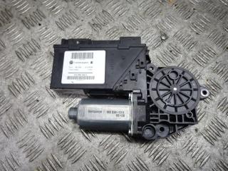 моторчик стеклоподъемника задний правый Volkswagen Touareg 1 поколение 2005, 2.5 л., дизель, АКПП, внедорожник 5 дв., 3D0959794E