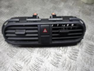 дефлектор обдува салона Suzuki Splash 1 поколение 2009, 1.0 л., бензин, МКПП, хетчбэк 5 дв., 7361051K00