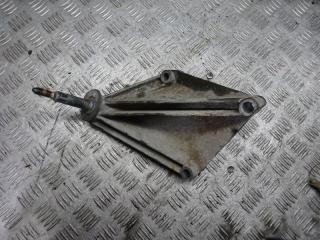 кронштейн КПП Renault Laguna 2 поколение 2002, 1.8 л., бензин, МКПП, хетчбэк 5 дв., 8200000023B