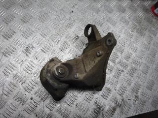 кронштейн КПП Volkswagen Passat B5 1998, 8D0399144S