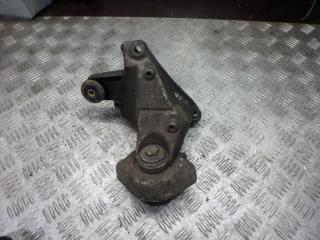 кронштейн КПП Volkswagen Passat B5 2000, 2.5 л., дизель, МКПП, универсал, 8D0399114S