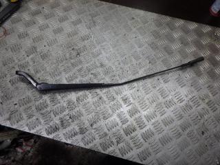 щеткодержатель (поводок стеклоочистителя, дворник) Peugeot 407 1 поколение 2006, 2.2 л., дизель, МКПП, универсал