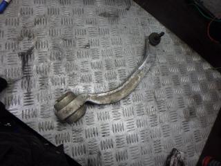 рычаг передний левый Volkswagen Passat B5 1999