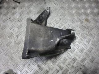 кронштейн полуоси Volkswagen Sharan 1 поколение 1998, 7M0199207B