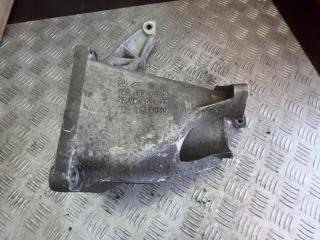 кронштейн полуоси Volkswagen Sharan 1 поколение 1998, 1.9 л., дизель, 7M0199207B