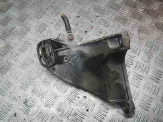 кронштейн двигателя Audi 100 4A/C4 1992, 2.3 л., бензин, МКПП, универсал, 4A0199312