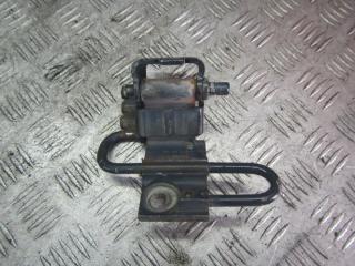 петля двери Volkswagen Golf 4 поколение 2001, 4B0831412B