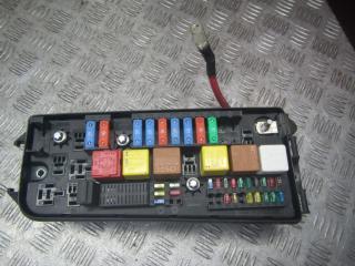 блок предохранителей Opel Signum C 2004, 3.2 л., бензин, АКПП, универсал, 13187508