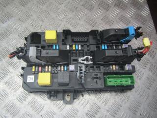 блок предохранителей Opel Astra H 2005, 1.8 л., бензин, МКПП, хетчбэк 5 дв., 13206757