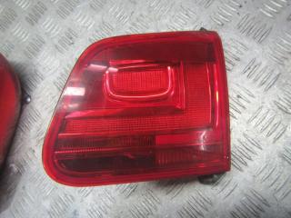 фонарь крышки багажника правый Volkswagen Tiguan 1 поколение [рестайлинг] 2012, 5N0945310