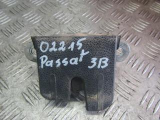 замок багажника Volkswagen Passat B6 2010, 2.0 л., дизель, АКПП, универсал, 1K6827505D