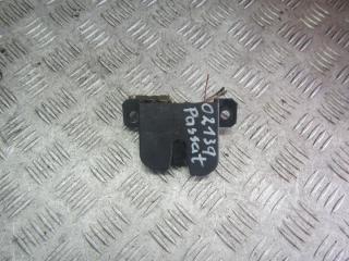 замок багажника Volkswagen Passat B5 1999, 1.9 л., дизель, МКПП, универсал, 3B9827505C