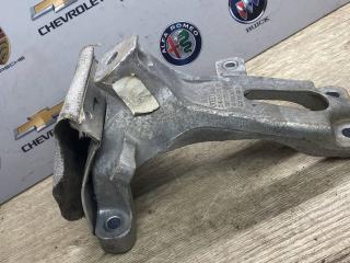 кронштейн двигателя Porsche Macan 1 поколение 2014, 3.0 л., дизель, 4G0199308