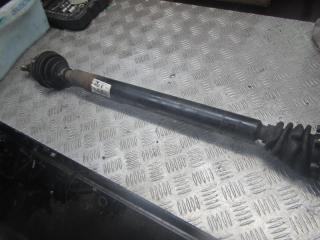 полуось передняя правая (приводной вал, ШРУС) Volkswagen Golf 4 поколение 2001, 1.6 л., бензин, 1J0407272F