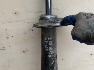 амортизатор передний правый BMW 5 серия E60/E61 2006, 3.0 л., N52 B30 A, бензин, АКПП, седан, 6764458