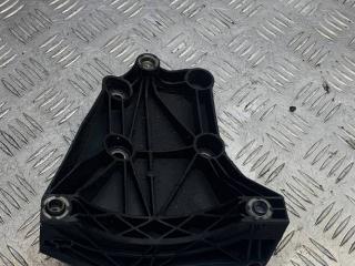 кронштейн компрессора кондиционера BMW X3 E83 [рестайлинг] 2009, M57 D30 (306D3), 7792202