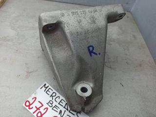 кронштейн двигателя Mercedes-Benz S-Класс W221 [рестайлинг] 2010, 3.5 л., M 272.965, бензин, A2722230604