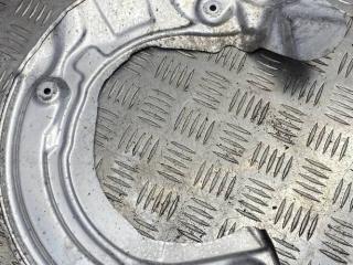 защитный кожух тормозного механизма BMW 5 серия G30/G31 2018, 2.0 л., B48 B20 A, бензин, задний привод, правый руль, 6861797