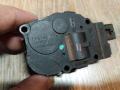 моторчик заслонки печки Mercedes-Benz M-Класс W164 2006, 3.0 л., OM 642.940, дизель, АКПП, внедорожник 5 дв., 929888G, EFB336 - фото №2