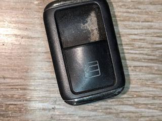 кнопка стеклоподъемника Mercedes-Benz C-Класс W204/S204 2009, 3.0 л., M 272.948, бензин, A2048707358