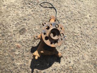 кулак поворотный правый Mercedes-Benz C-Класс W204/S204 2009, 3.0 л., M 272.948, бензин