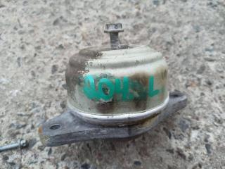 подушка крепления двигателя Mercedes-Benz C-Класс W204/S204 2009, 3.0 л., M 272.948, бензин, A2042401517