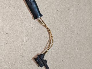 датчик износа тормозных колодок передний Mercedes-Benz E-Класс W212/S212/C207/A207 [рестайлинг] 2013, 3.5 л., бензин, универсал