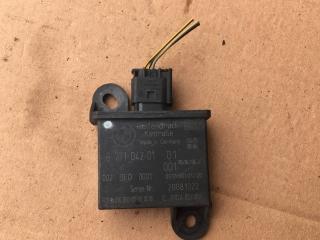 Приемная антенна RDC BMW 7 серия E65/E66/E67 [рестайлинг] 2008, 4.8 л., N62 B48 B, бензин, АКПП, серебристый, 6771042