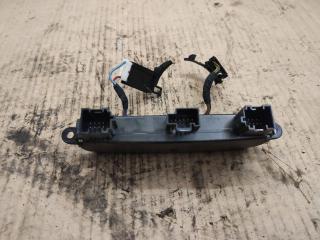 блок управления подогревом руля BMW 7 серия E65/E66/E67 [рестайлинг] 2008, 4.8 л., N62 B48 B, бензин, АКПП, серебристый, 6958040