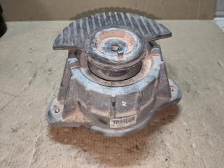 подушка крепления двигателя Mercedes-Benz C-Класс W204/S204/C204 [рестайлинг] 2011, 3.0 л., M 272.947, бензин, АКПП, черный, седан, задний привод, A2042400917