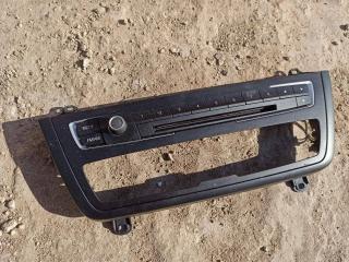 панель управления магнитолой BMW 3 серия F30/F31/F34 2012, 3.5 л., бензин, АКПП, седан, задний привод, 9261103