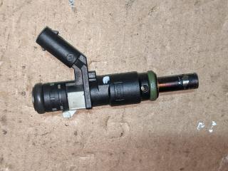 форсунка Mercedes-Benz C-Класс W204/S204/C204 [рестайлинг] 2011, 3.0 л., M 272.947, бензин, АКПП, черный, седан, задний привод, A2720780249