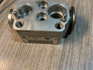 расширительный клапан кондиционера BMW X3 F25 2013, 2.0 л., N47 D20 C, дизель, АКПП, черный, внедорожник 5 дв., 9182512