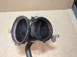 патрубок воздушного фильтра Mercedes-Benz C-Класс W204/S204/C204 [рестайлинг] 2011, 3.0 л., M 272.947, бензин, АКПП, черный, седан, задний привод, A2721400118