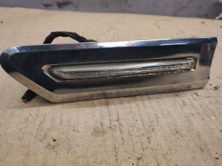 повторитель поворота на крыле BMW 7 серия F01/F02 2010, 7203371