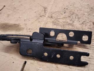 петля капота левая BMW 7 серия E65/E66/E67 [рестайлинг] 2007, 4.4 л., дизель, АКПП, седан, 8240333