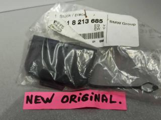 заглушка переднего бампера под крюк BMW 3 серия E46 2001, 8213685