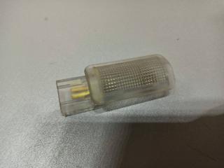 плафон двери Mercedes-Benz M-Класс W164 2006, 3.0 л., OM 642.940, дизель, АКПП, внедорожник 5 дв.