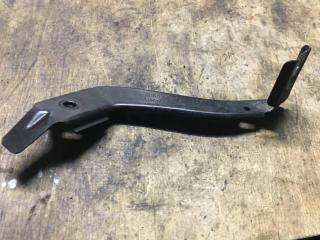 Крепления ( кронштейн ) крыла прав. BMW 5 серия E60/E61 2004, 3.0 л., дизель, АКПП, седан, 7060814