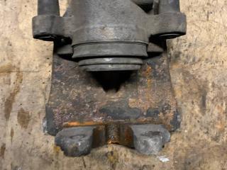 суппорт задний левый BMW X5 E70 2010, 3.0 л., дизель