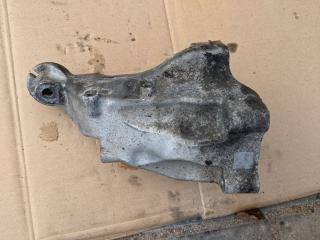 кронштейн двигателя Mercedes-Benz E-Класс W212/S212/C207/A207 2010, 2.2 л., дизель, АКПП, седан, задний привод, правый руль, 6512233404, A6512233404