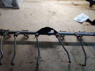 топливная рампа BMW 7 серия F01/F02 2011, 3.0 л., бензин, седан, 7537319