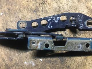 петля капота левая BMW 7 серия E38 [рестайлинг] 1999, 4.4 л., M62 B44 (448S2), бензин, АКПП, седан