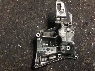 кронштейн (крепление) Mercedes-Benz C-Класс W202/S202 [рестайлинг] 2000, 1.8 л., M 111.921, бензин, АКПП, седан, R1112361330, 111921