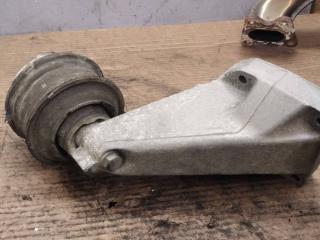 кронштейн двигателя Mercedes-Benz C-Класс W203/S203/CL203 2000, 2.0 л., M 111.951, бензин, АКПП, седан, 2032400317, A1112231604